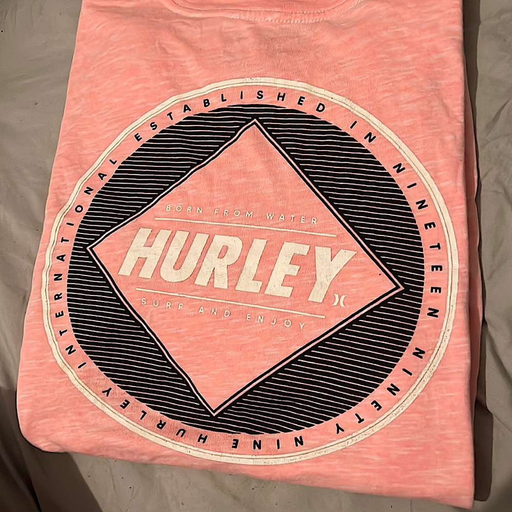 Men’s Hurley tee, hardly worn!